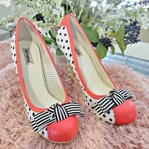 Polka Dot Retro Heals
